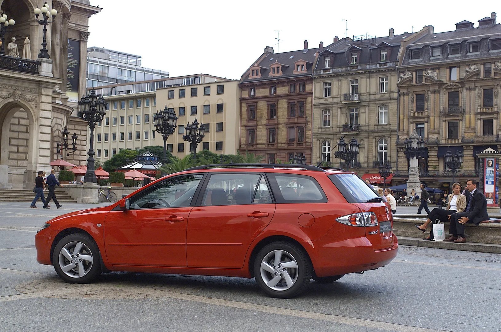 Mazda_6_1_generation__Estate_5-door__3.jpg