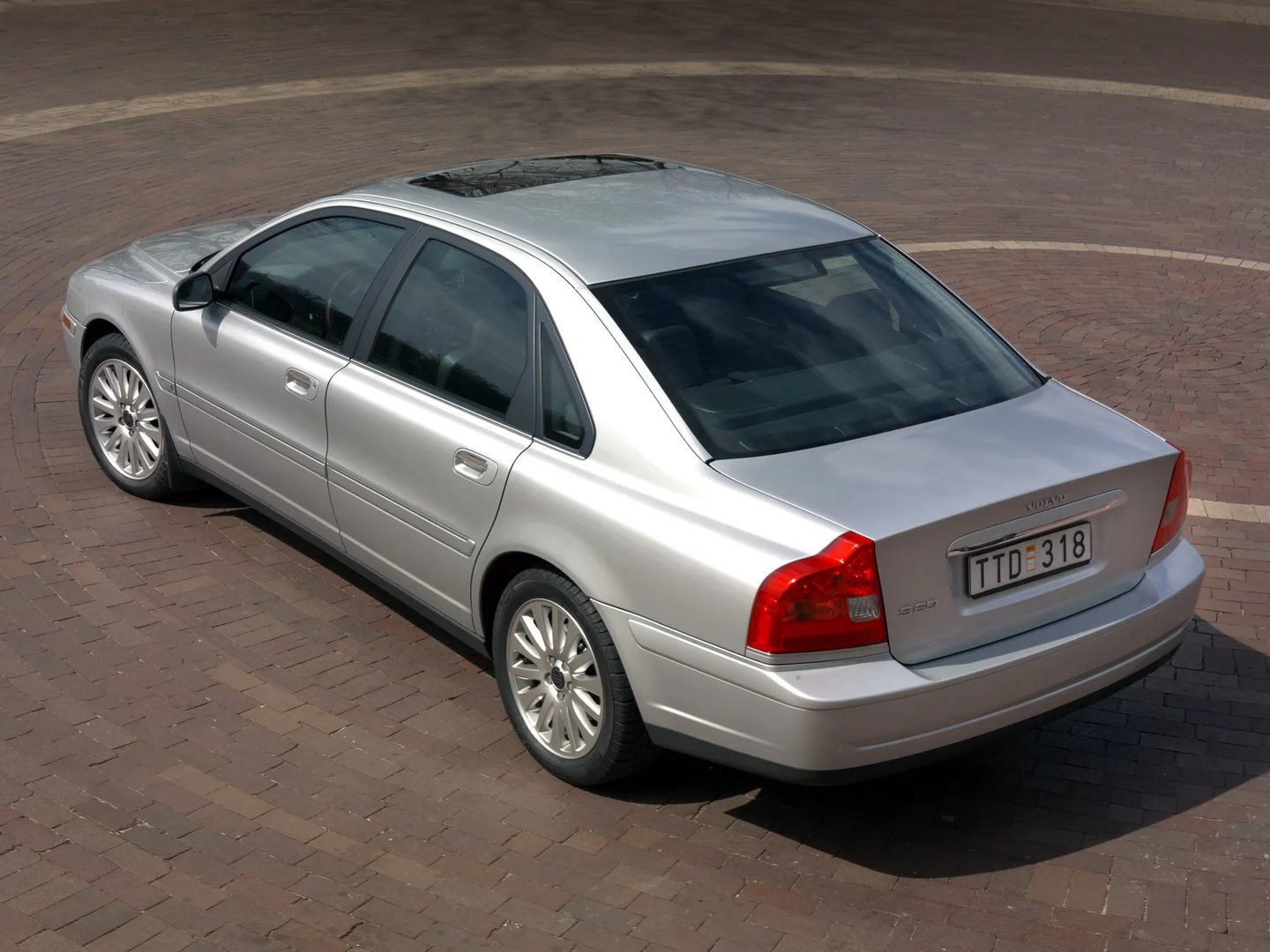 Volvo_S80_1_generation_restyling__Sedan__4.jpg