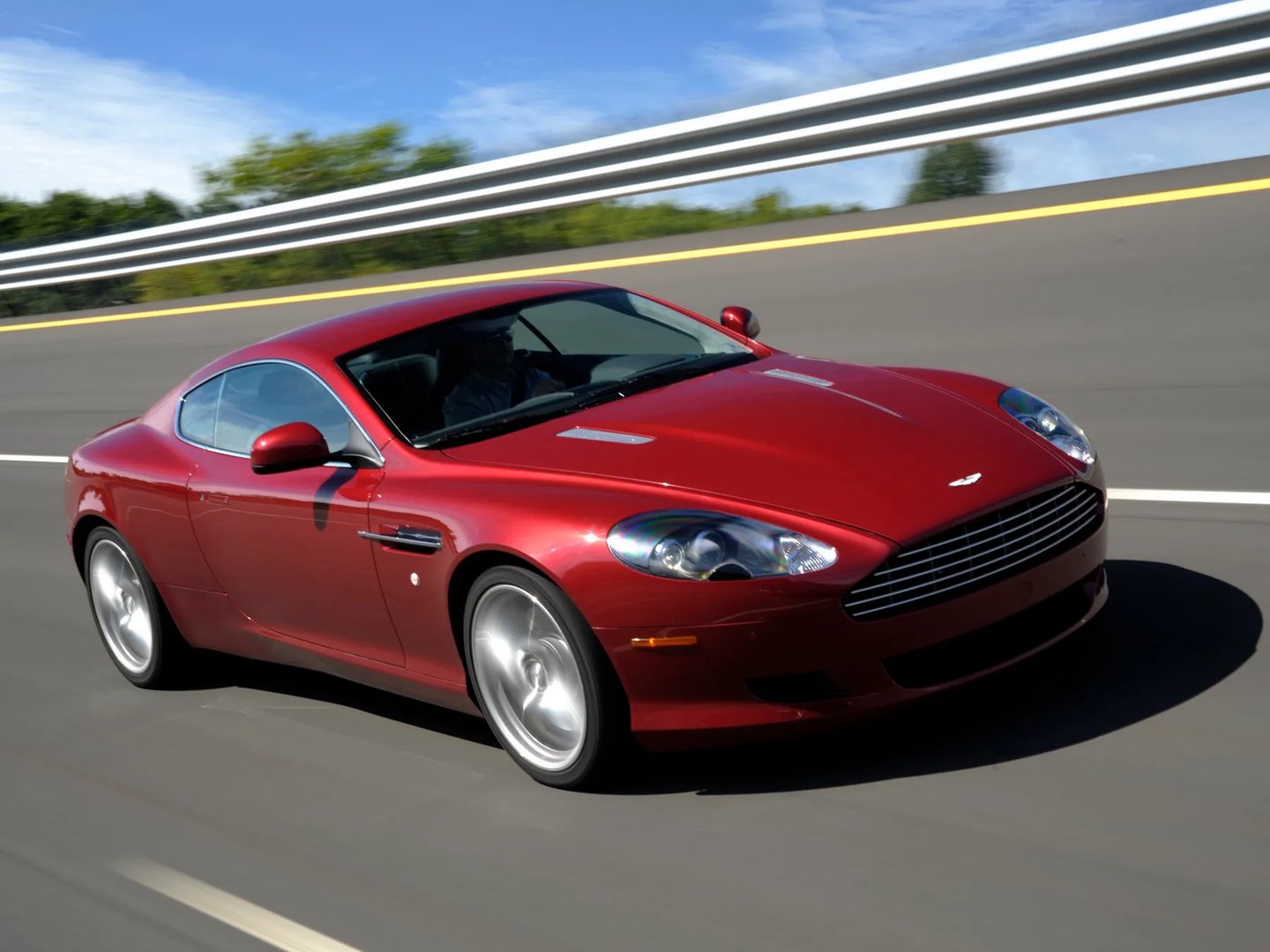Aston Martin_DB9_1_generation_restyling__Coupe__10.jpg