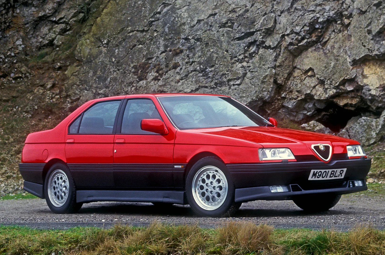 Alfa Romeo_164_1_generation_restyling__Sedan__13.jpg