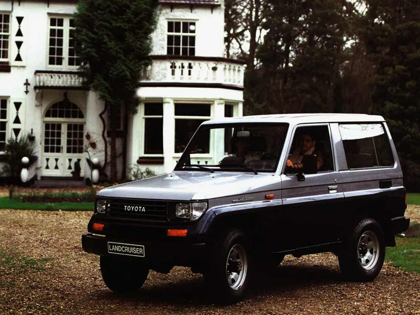 Toyota_Land_Cruiser_1_generation__SUV_3-doors__10.jpg