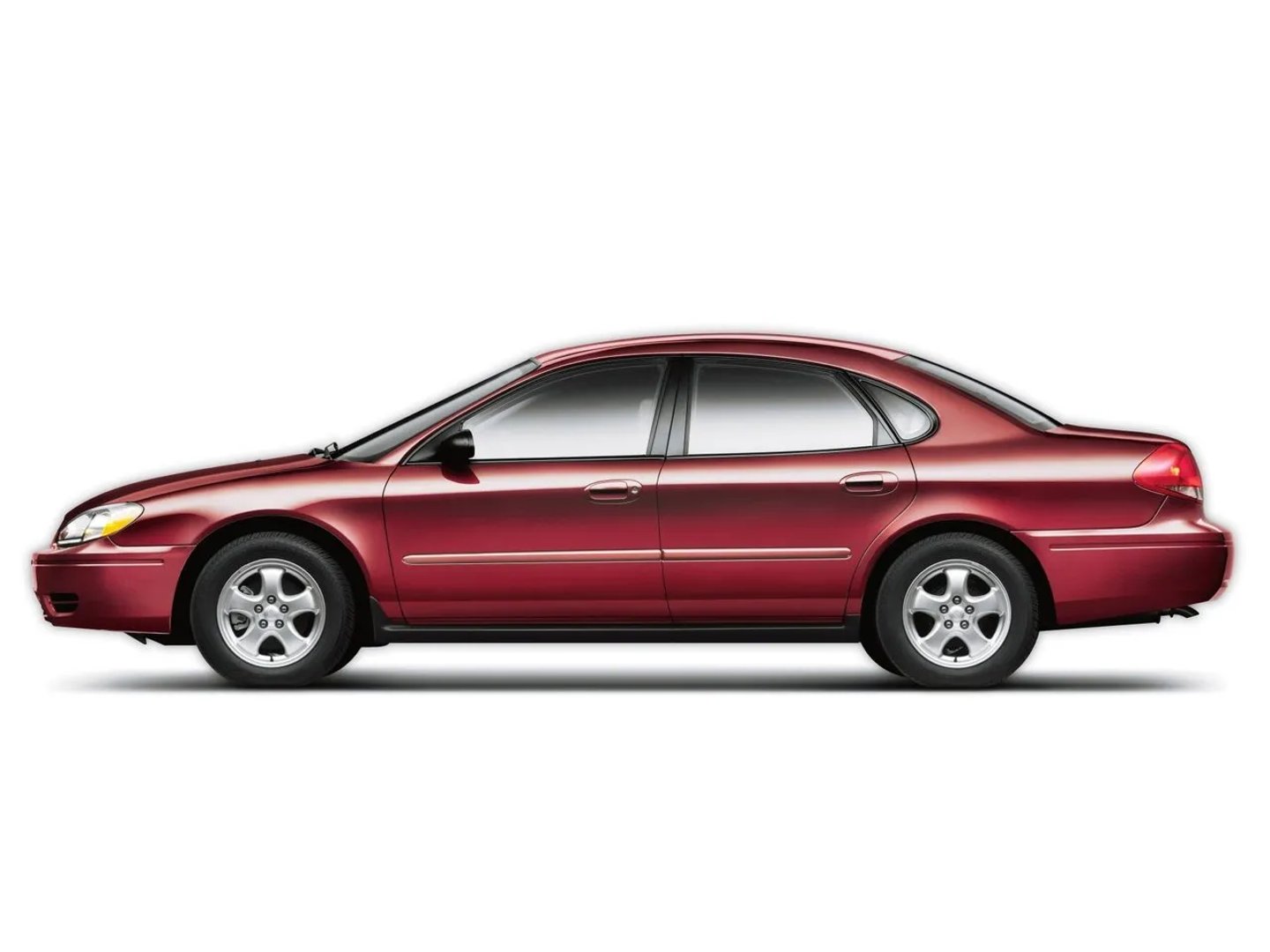 Ford_Taurus_4_generation_restyling__Sedan__1.jpg