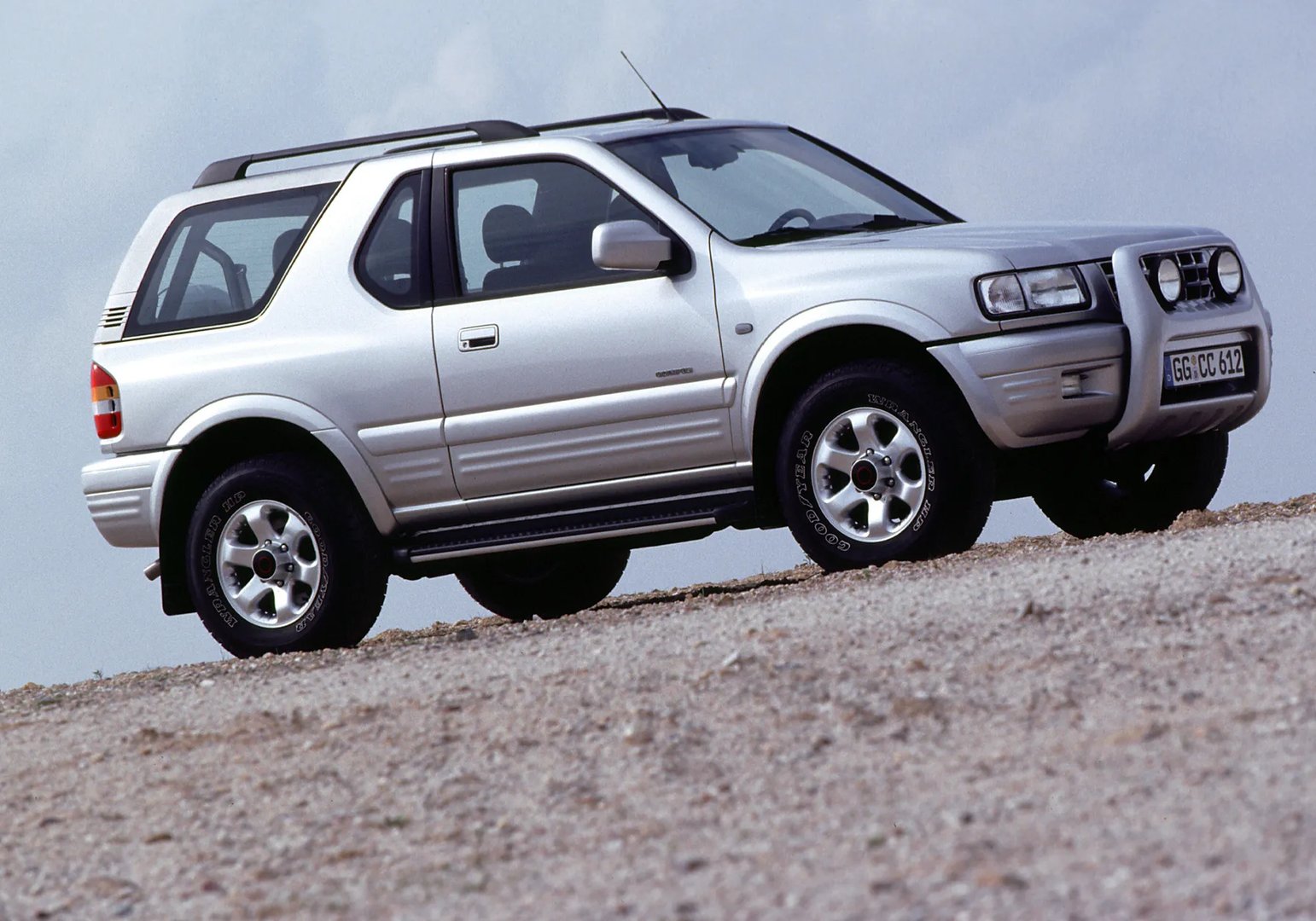 Opel Frontera 2 generation, restyling  SUV 3-doors