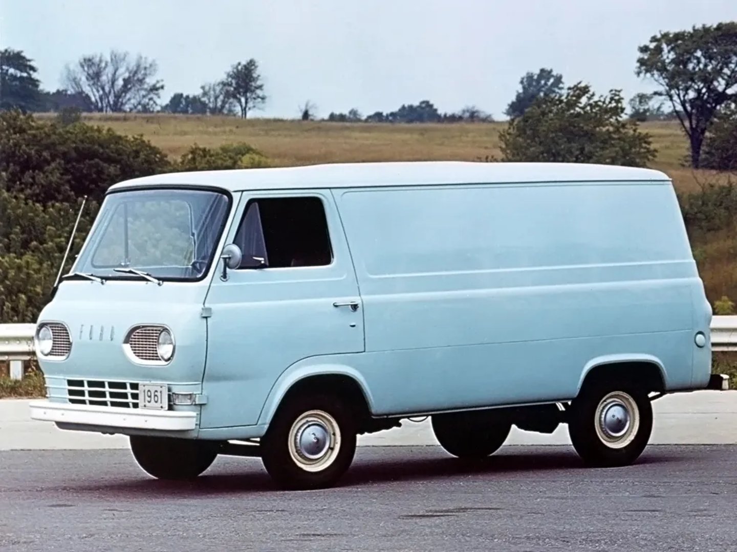 Ford_Econoline_1_generation__Van__2.jpg