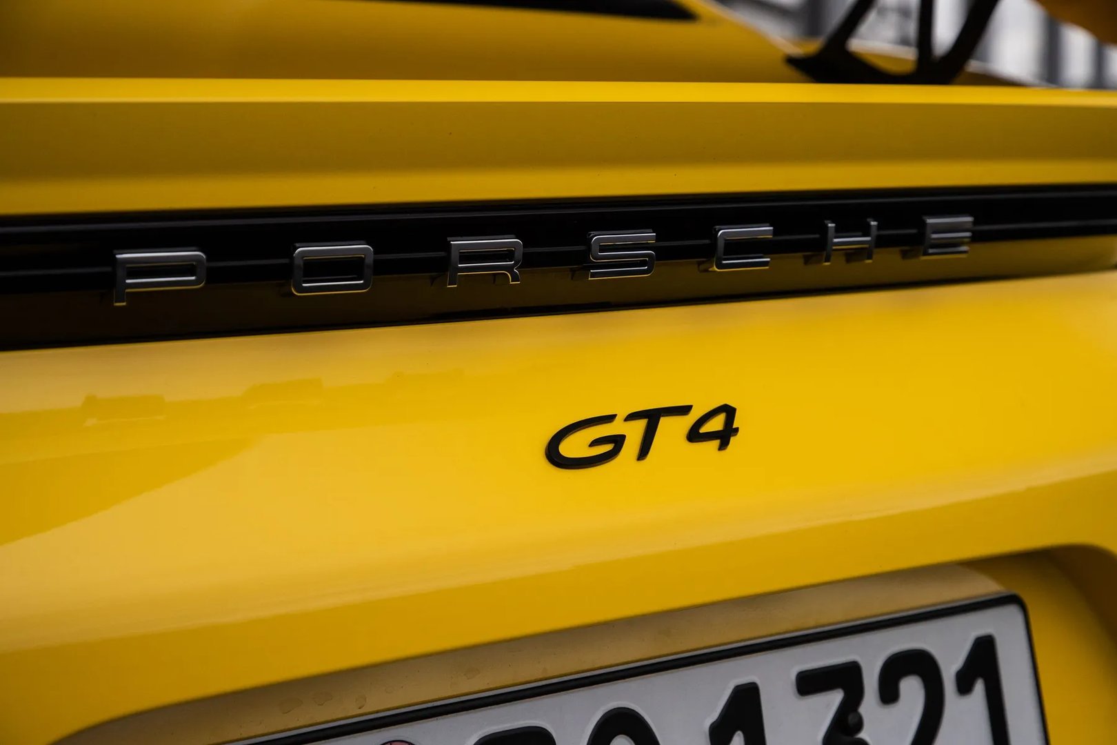 Porsche_718_Cayman_GT4_2_generation__Coupe__13.jpg