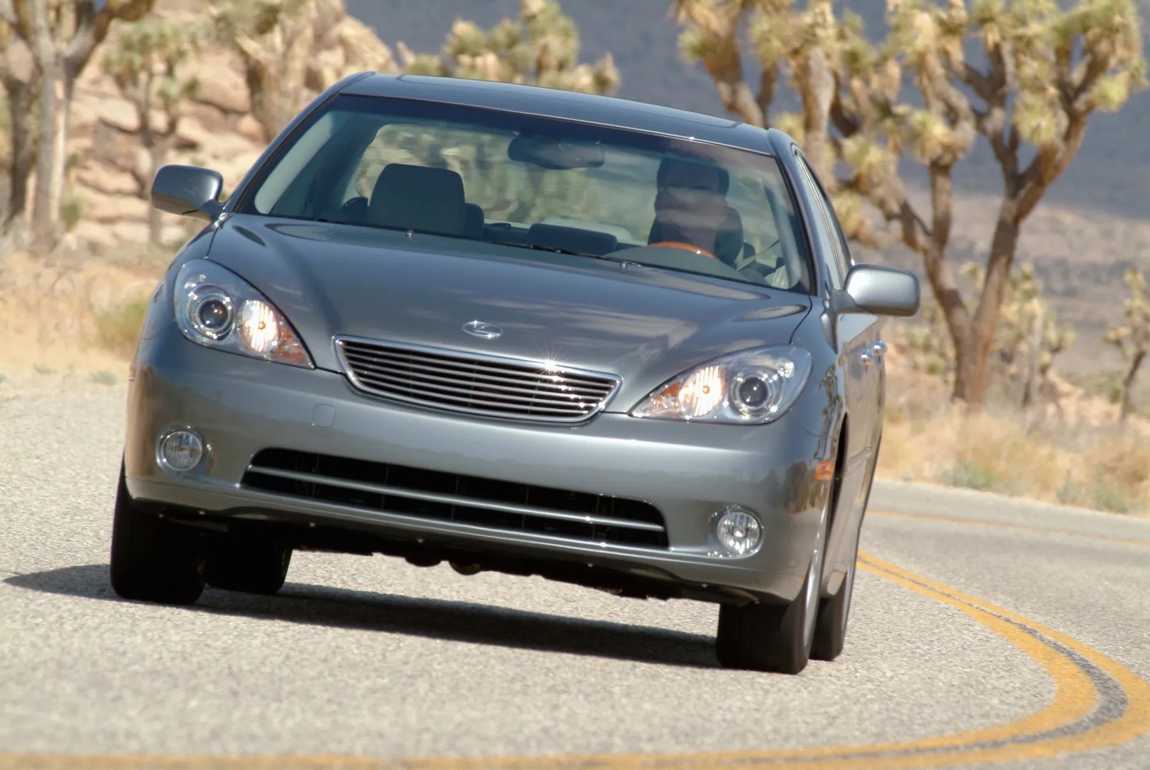 Lexus_ES_4_generation_restyling__Sedan__11.jpg