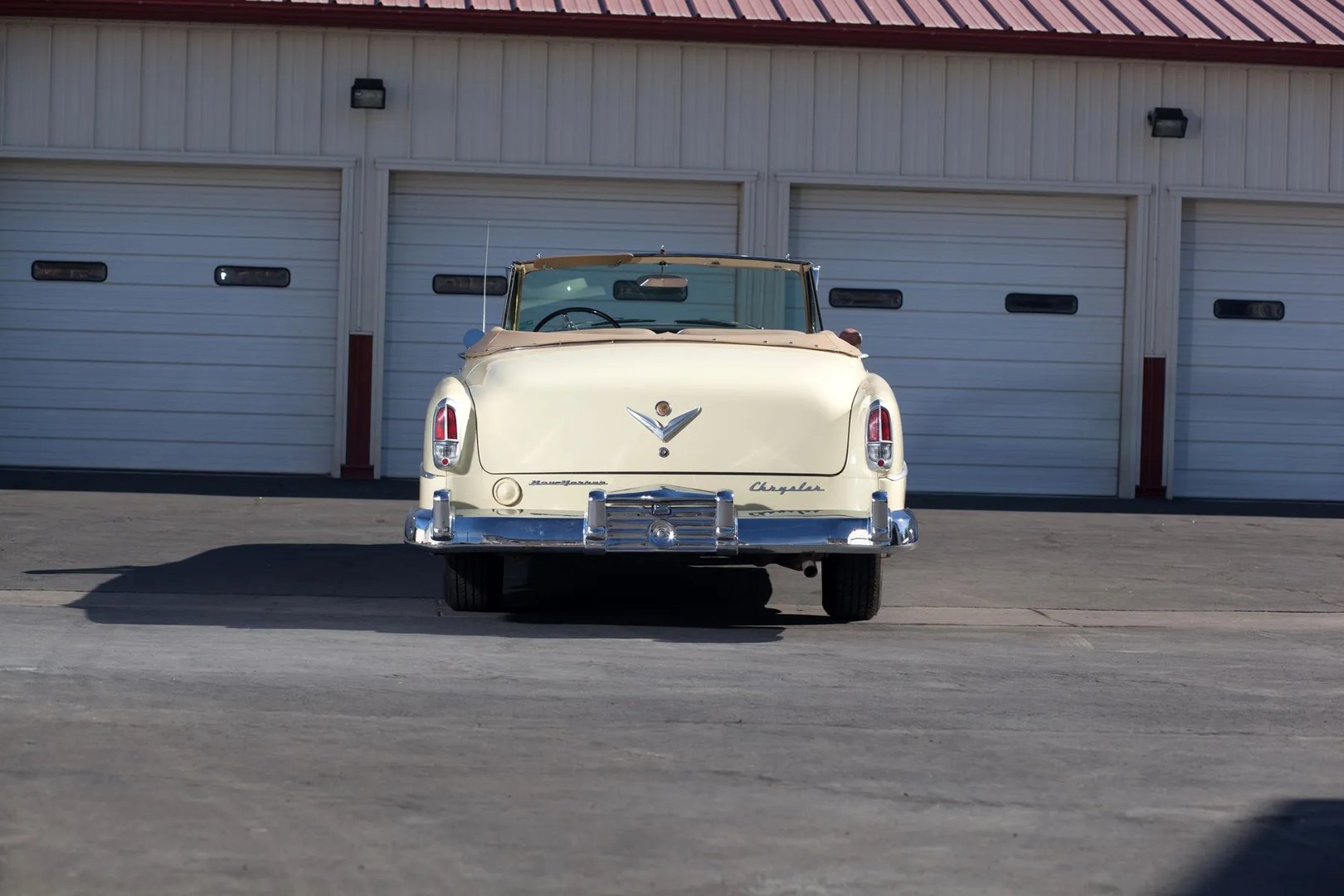 Chrysler_New_Yorker_3_generation__Cabrio__8.jpg