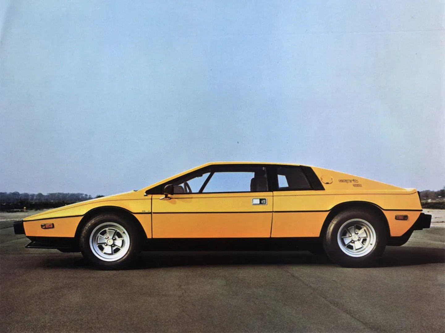 Lotus_Esprit_2_generation__Coupe__3.jpg