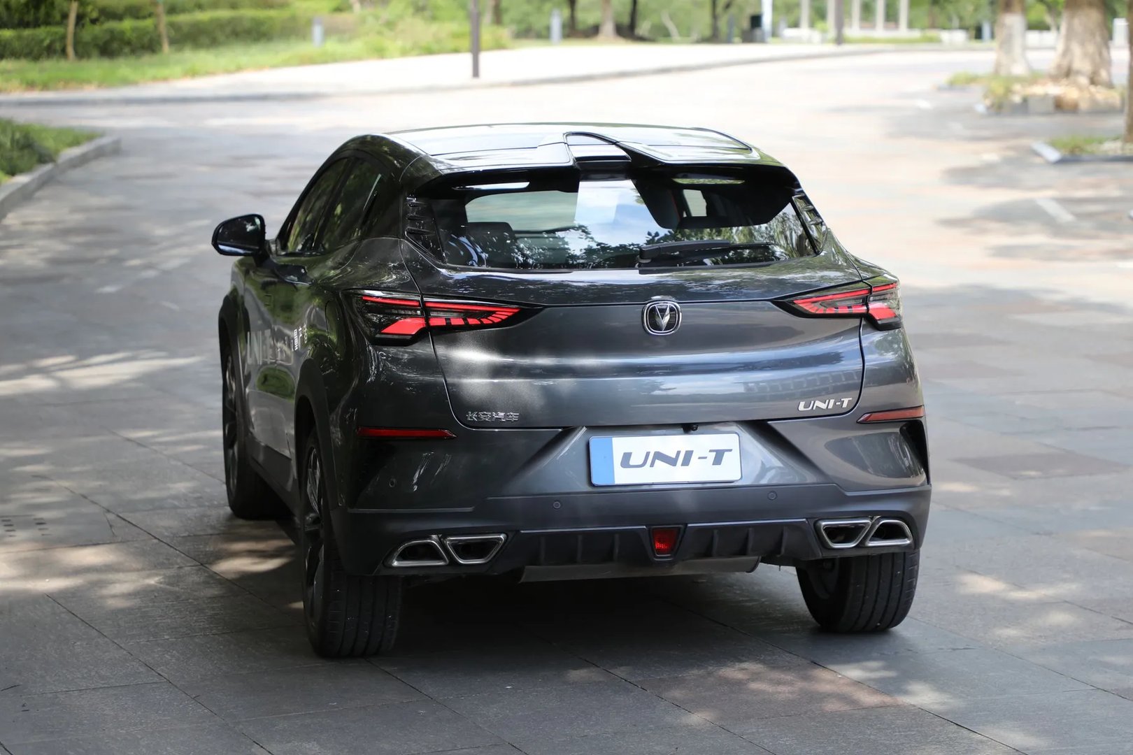 Changan_Uni-T_1_generation__SUV_5-doors__7.jpg