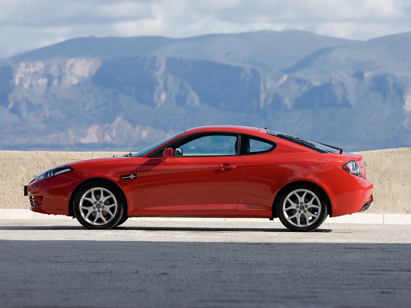 Hyundai_Coupe_2_generation_restyling__Coupe__10.jpg
