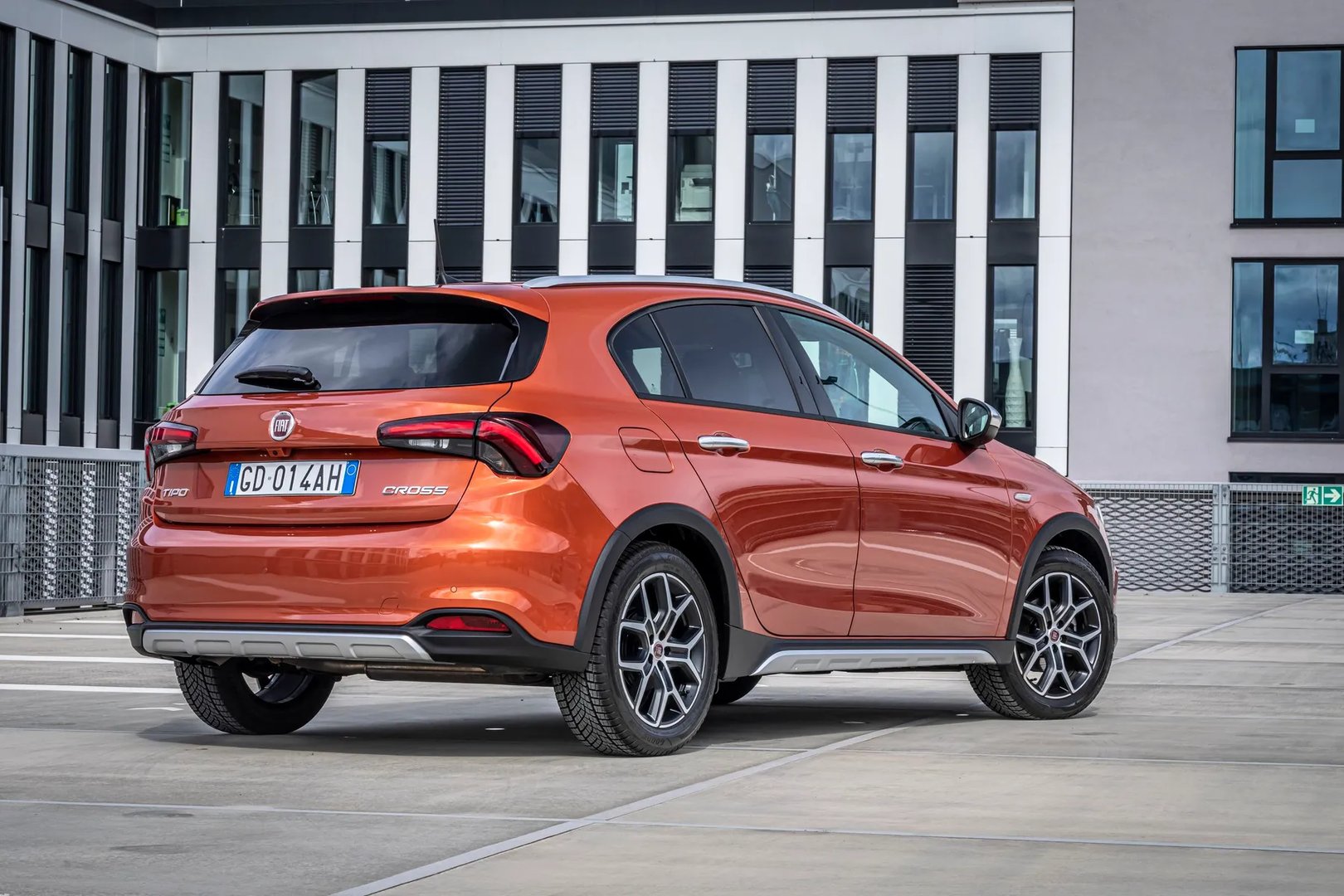 Fiat_Tipo_2_generation_restyling_1__Hatchback_5-door__2.jpg
