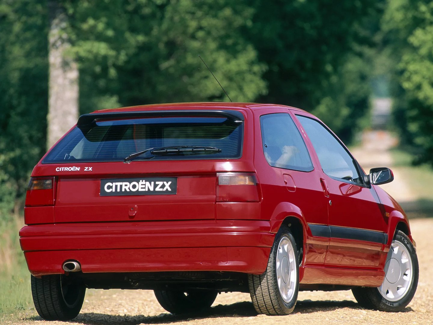 Citroen_ZX_1_generation__Mini_3-doors__1.jpg