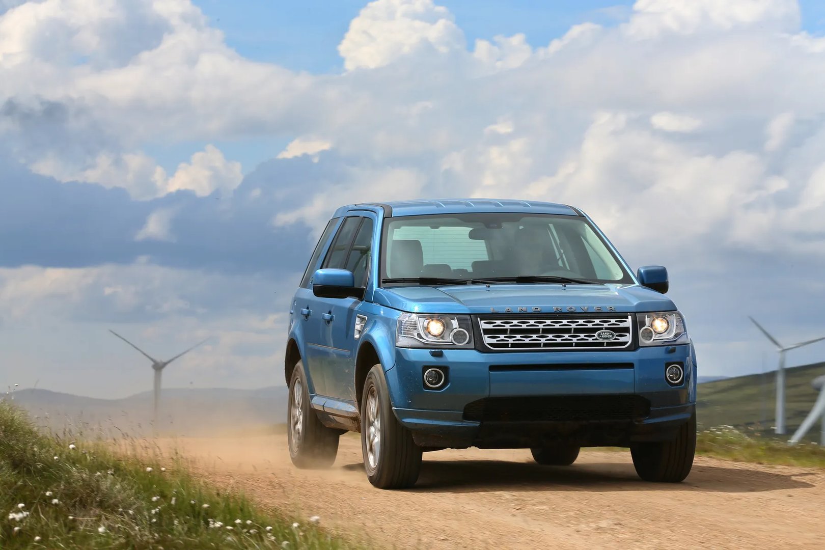 Land Rover_Freelander_2_generation_restyling_2__SUV_5-doors__4.jpg