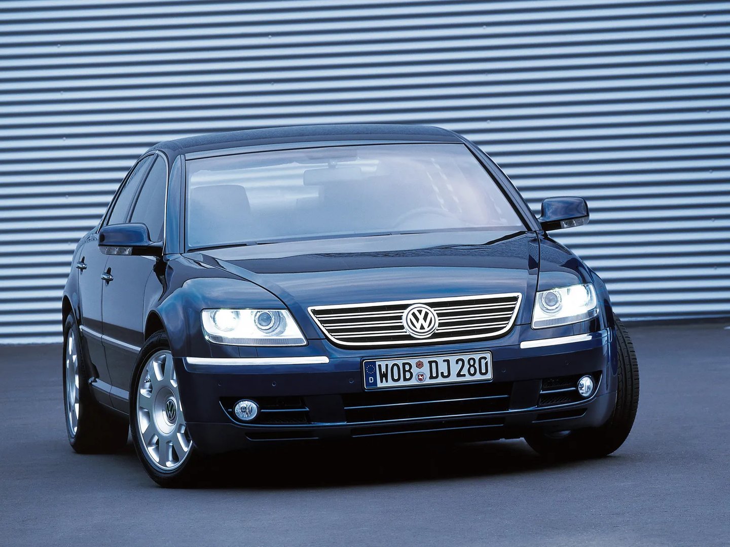 3D2  Sedan