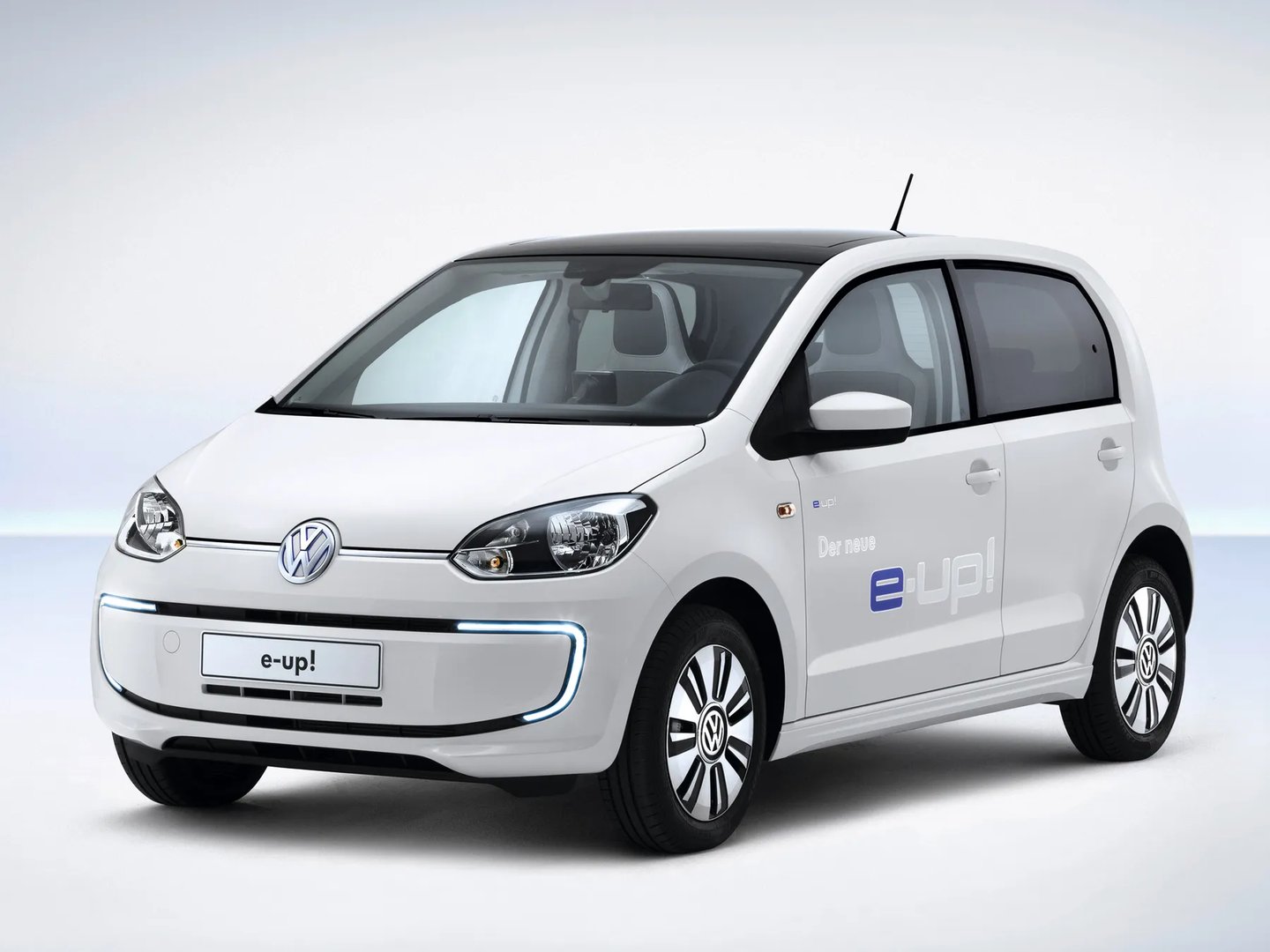 Volkswagen_up!_1_generation__Mini_5-doors__8.jpg