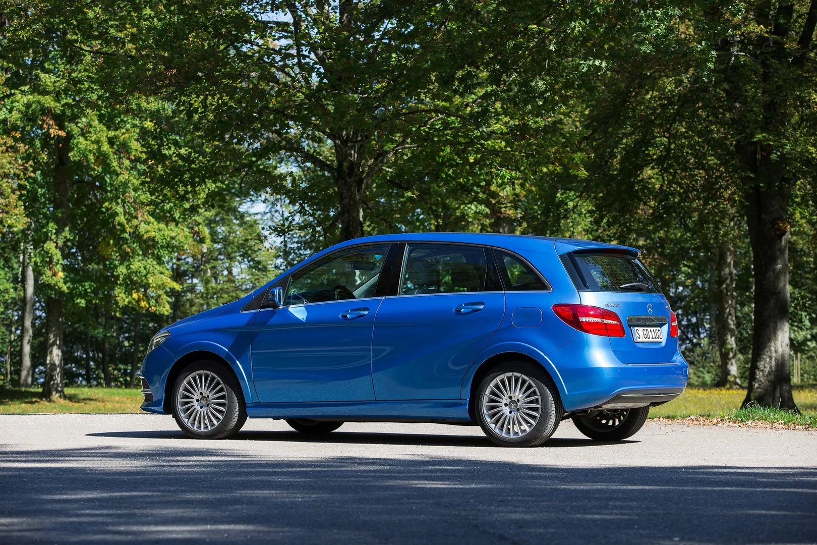 Mercedes_B-Class_2_generation_restyling__Hatchback_5-door__8.jpg