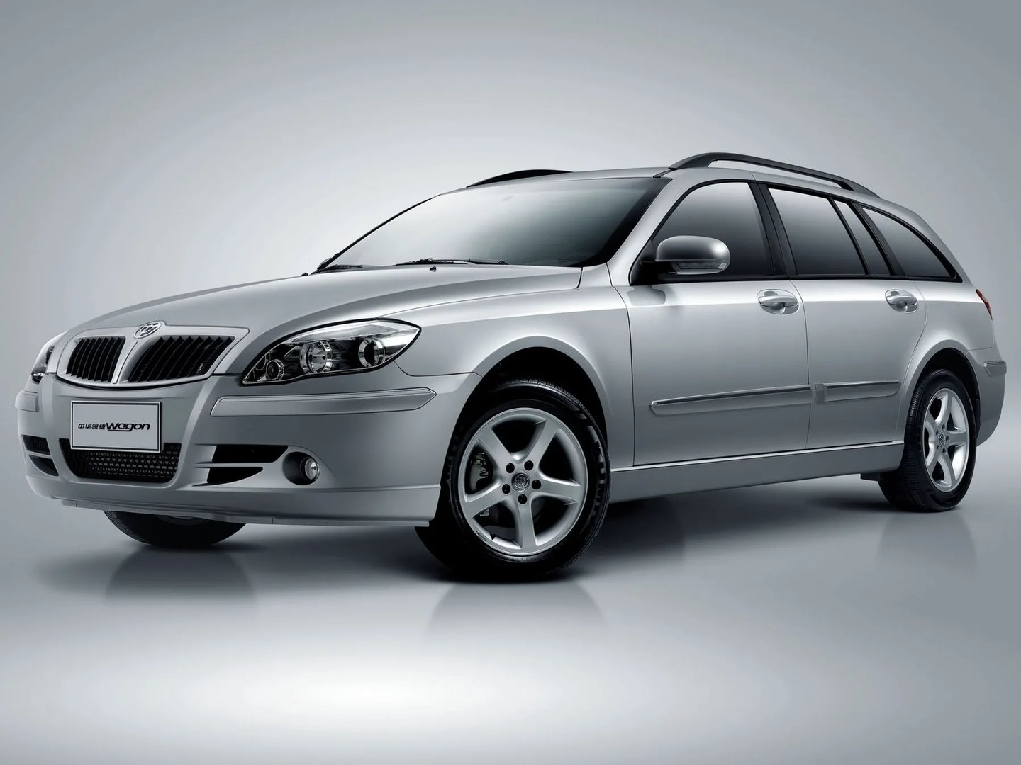 Brilliance_M2_(BS4)_1_generation__Estate_5-door__1.jpg