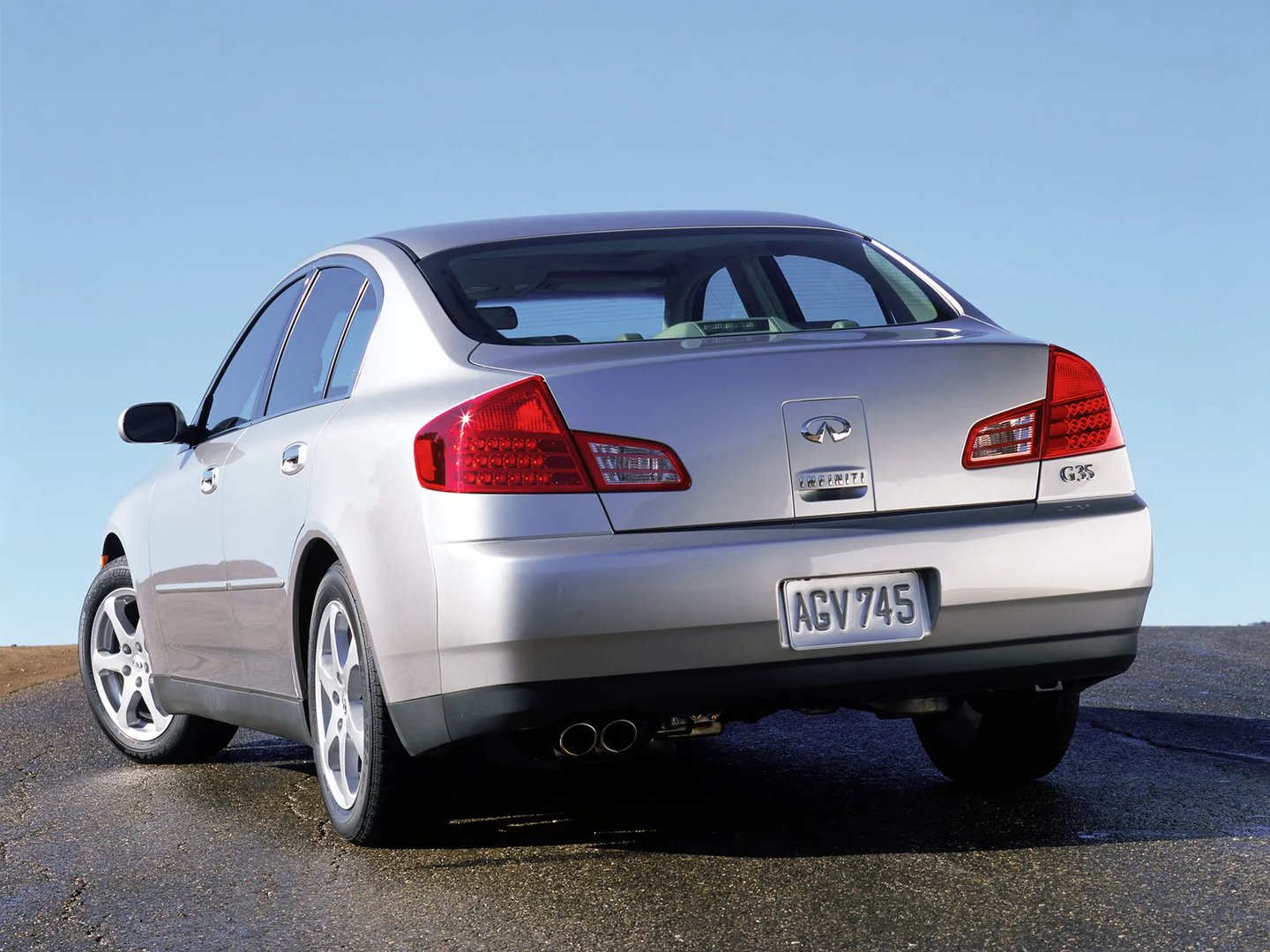 Infiniti_G_3_generation__Sedan__9.jpg