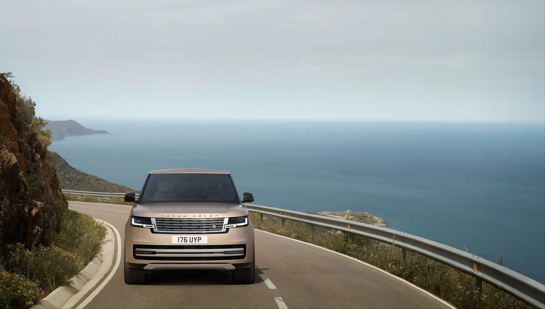 Land Rover_Range_Rover_5_generation__SUV_5-doors__7.jpg
