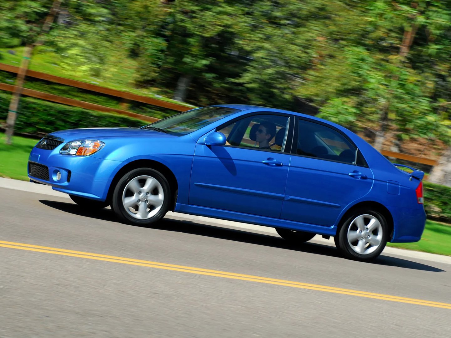 Kia_Spectra_2_generation__Sedan__6.jpg
