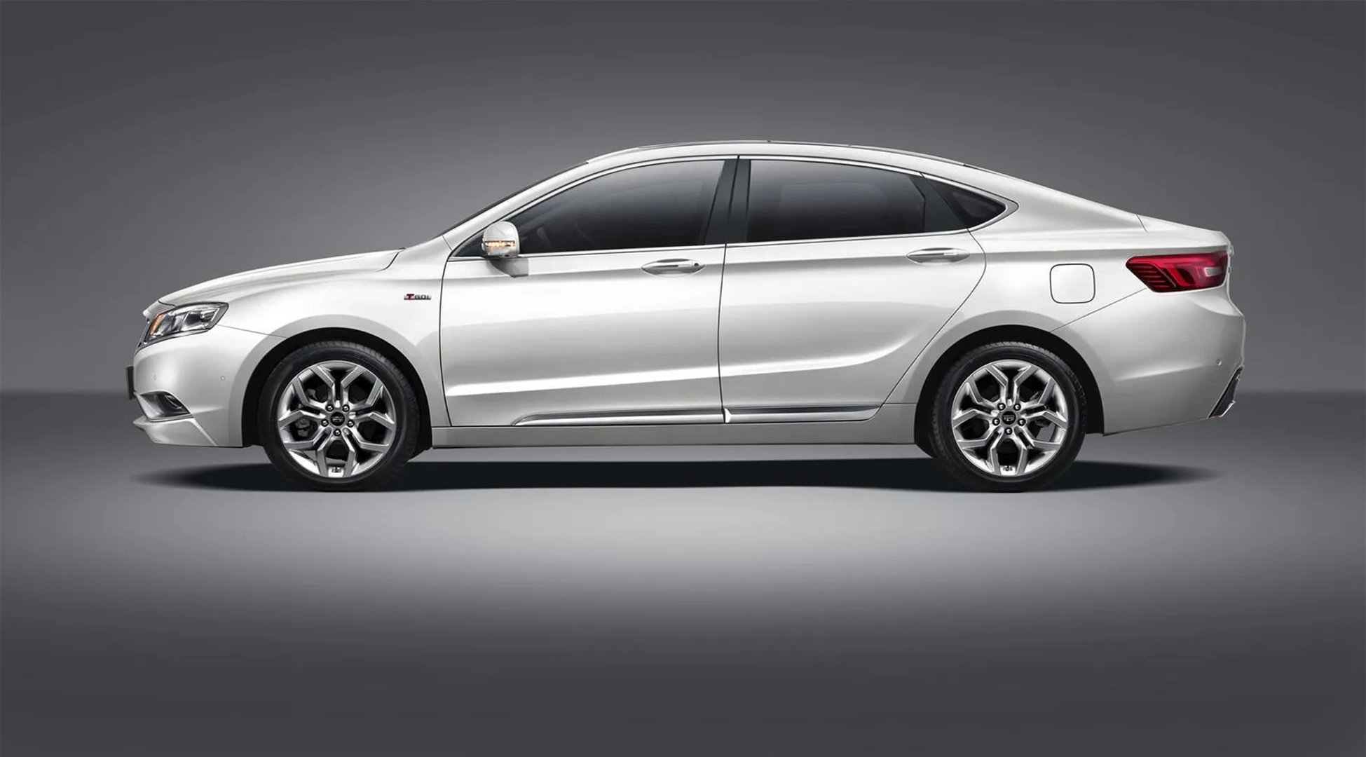 Geely_GC9_1_generation__Sedan__2.jpg