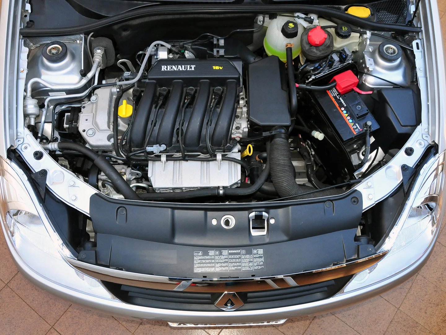Renault_Thalia_2_generation__Sedan__9.jpg