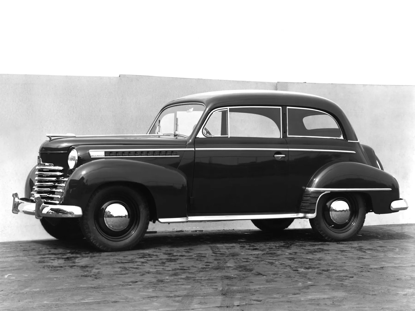 Opel_Olympia_3_generation__Coupe__2.jpg