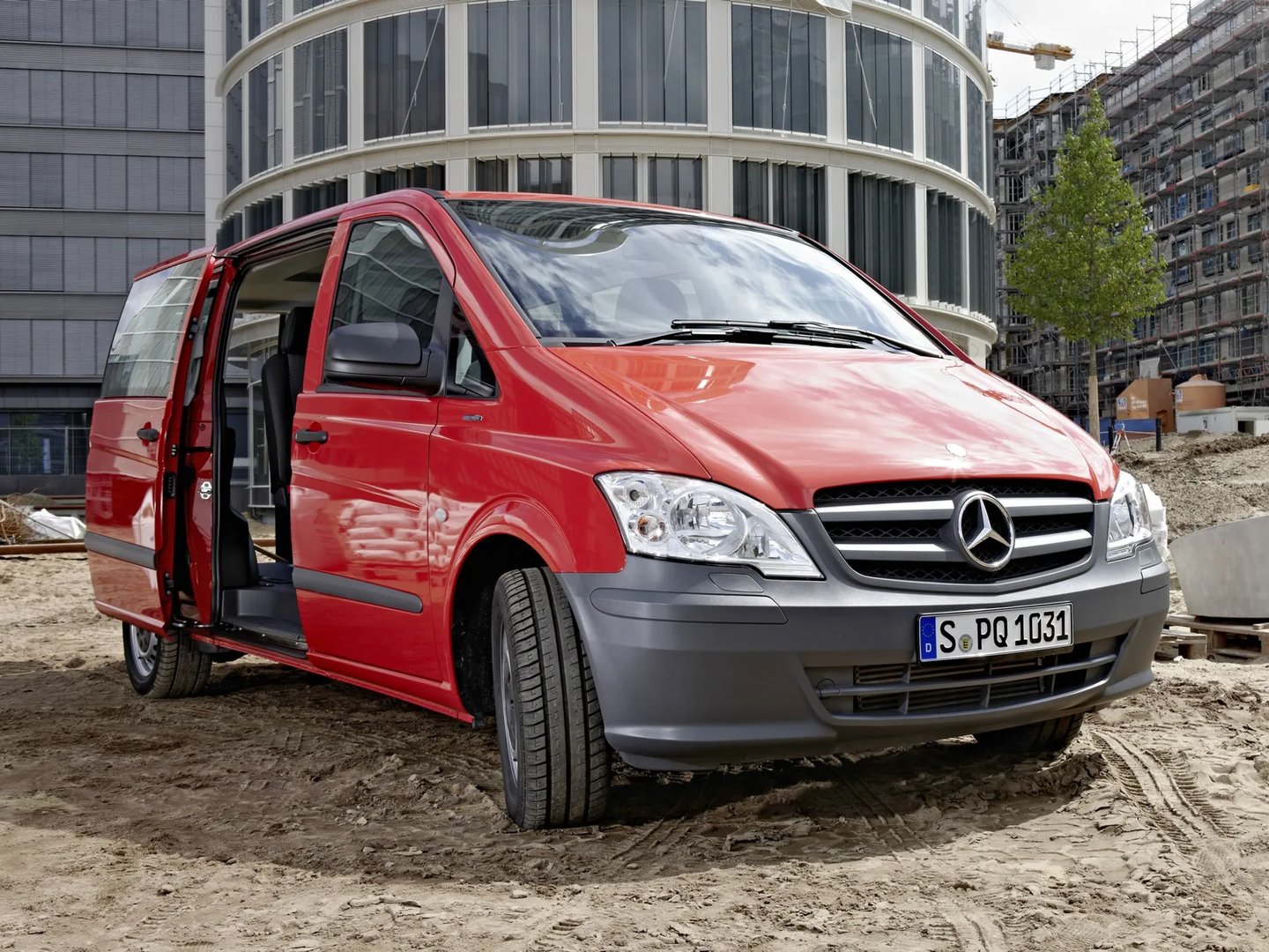 Mercedes_Vito_2_generation_restyling__Minivan__7.jpg