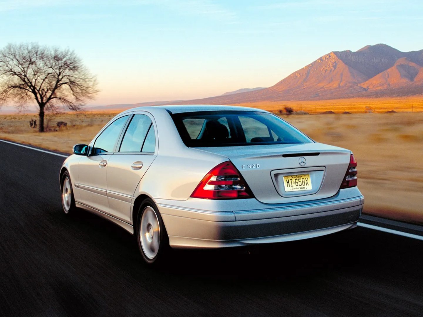 Mercedes_C-Class_2_generation__Sedan__2.jpg