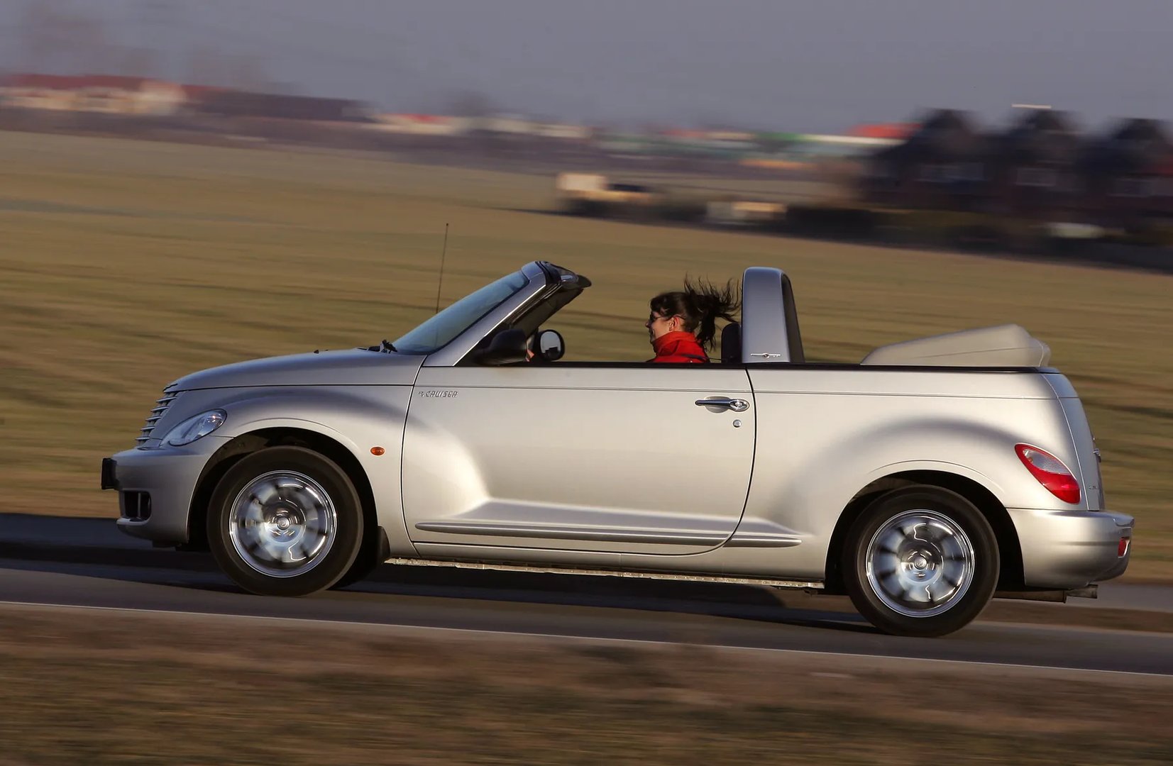Chrysler_PT_Cruiser_1_generation__Cabrio__10.jpg