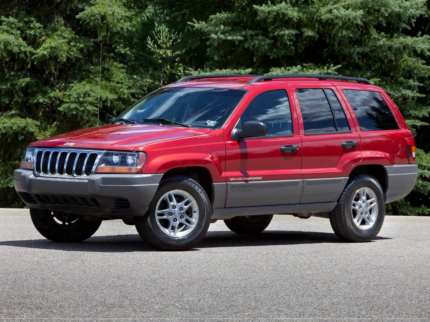 Jeep_Grand_Cherokee_2_generation__SUV_5-doors__7.jpg