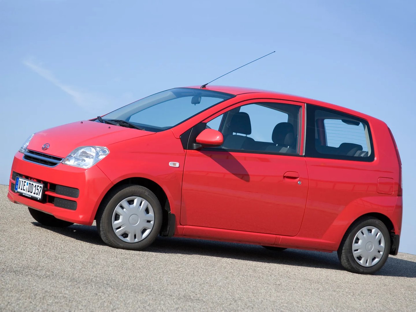 Daihatsu_Cuore_6_generation__Mini_3-doors__5.jpg