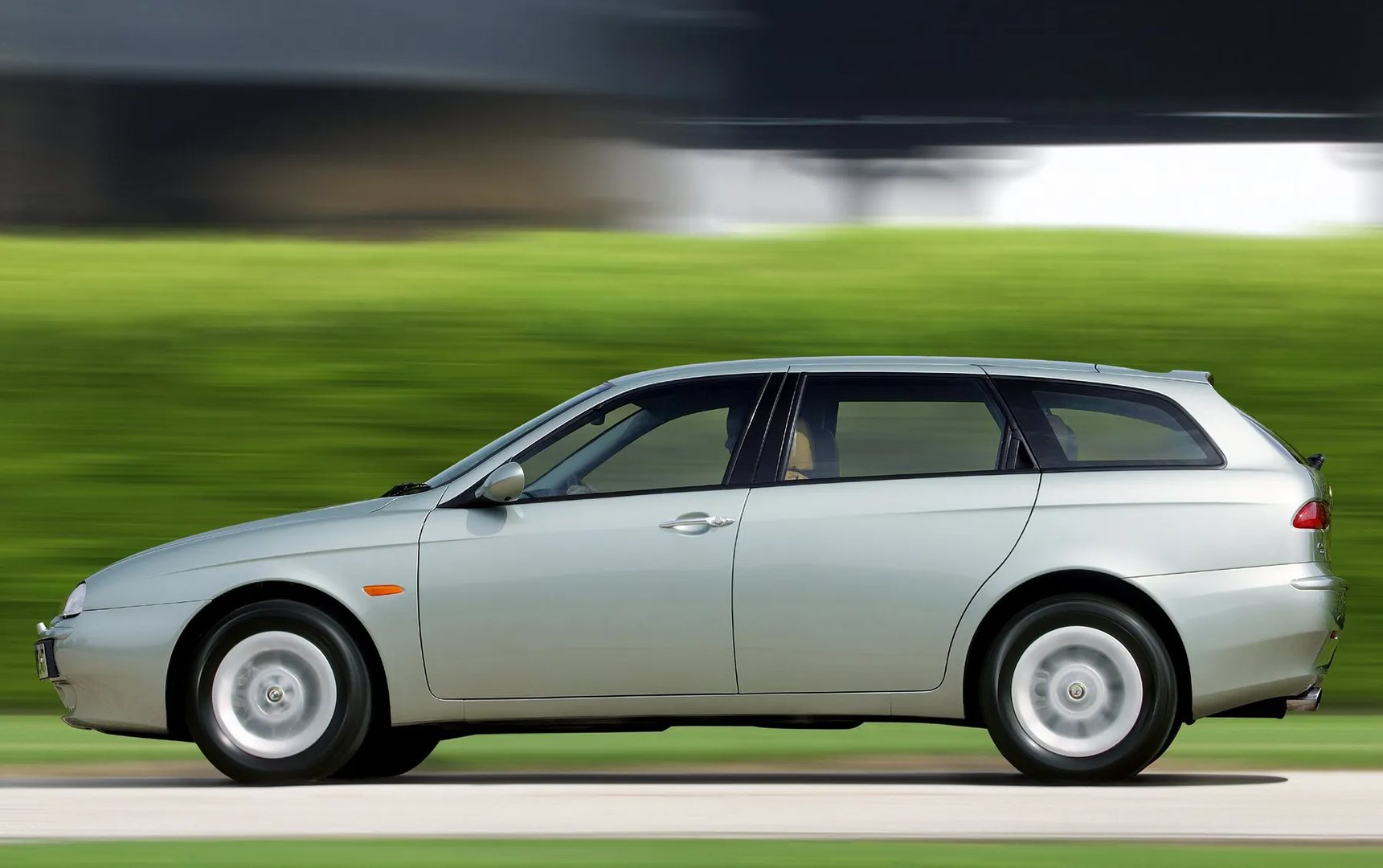 Alfa Romeo_156_1_generation_restyling_1__Estate_5-door__6.jpg
