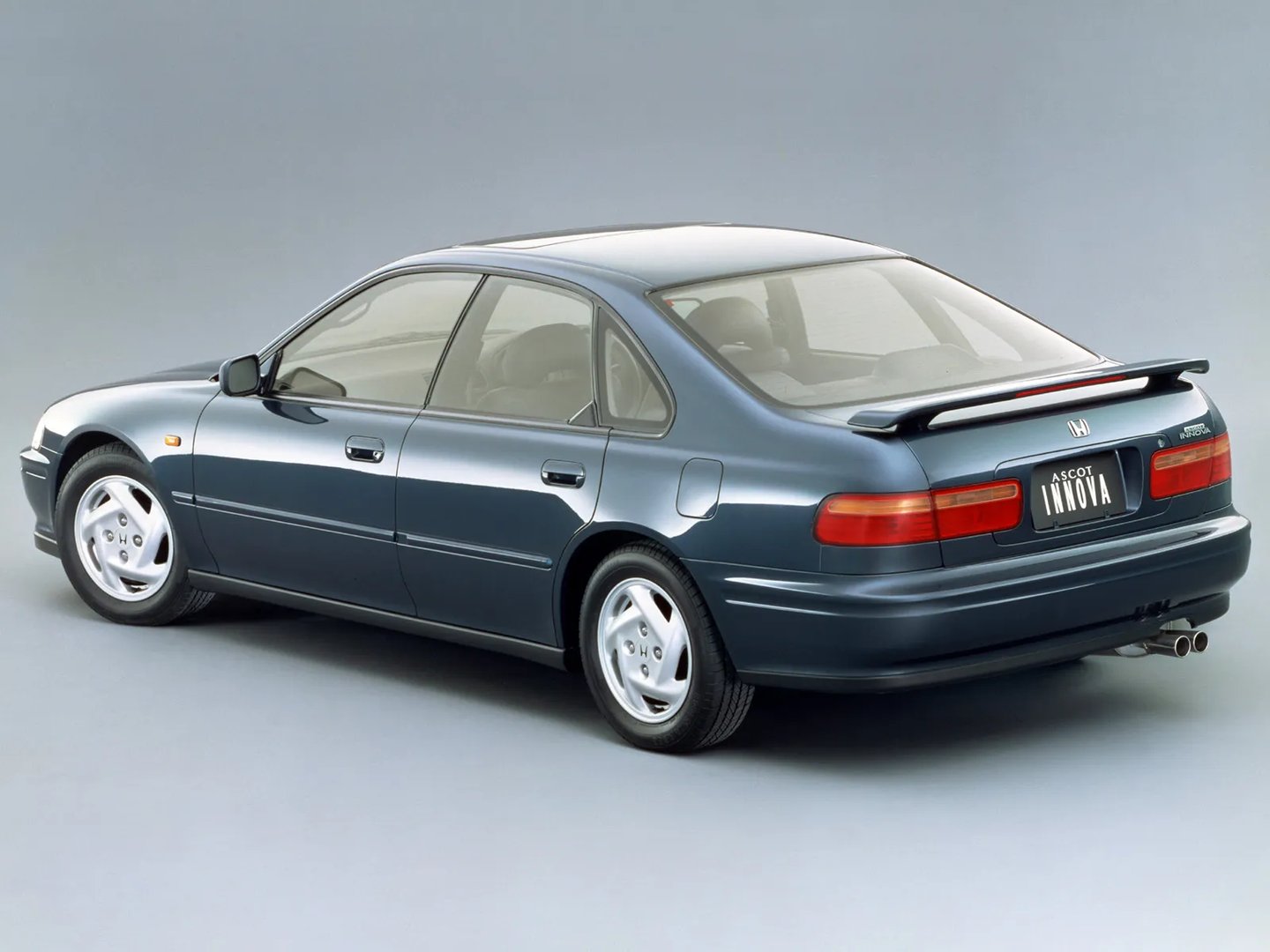Honda_Ascot_Innova_1_generation__Sedan__5.jpg