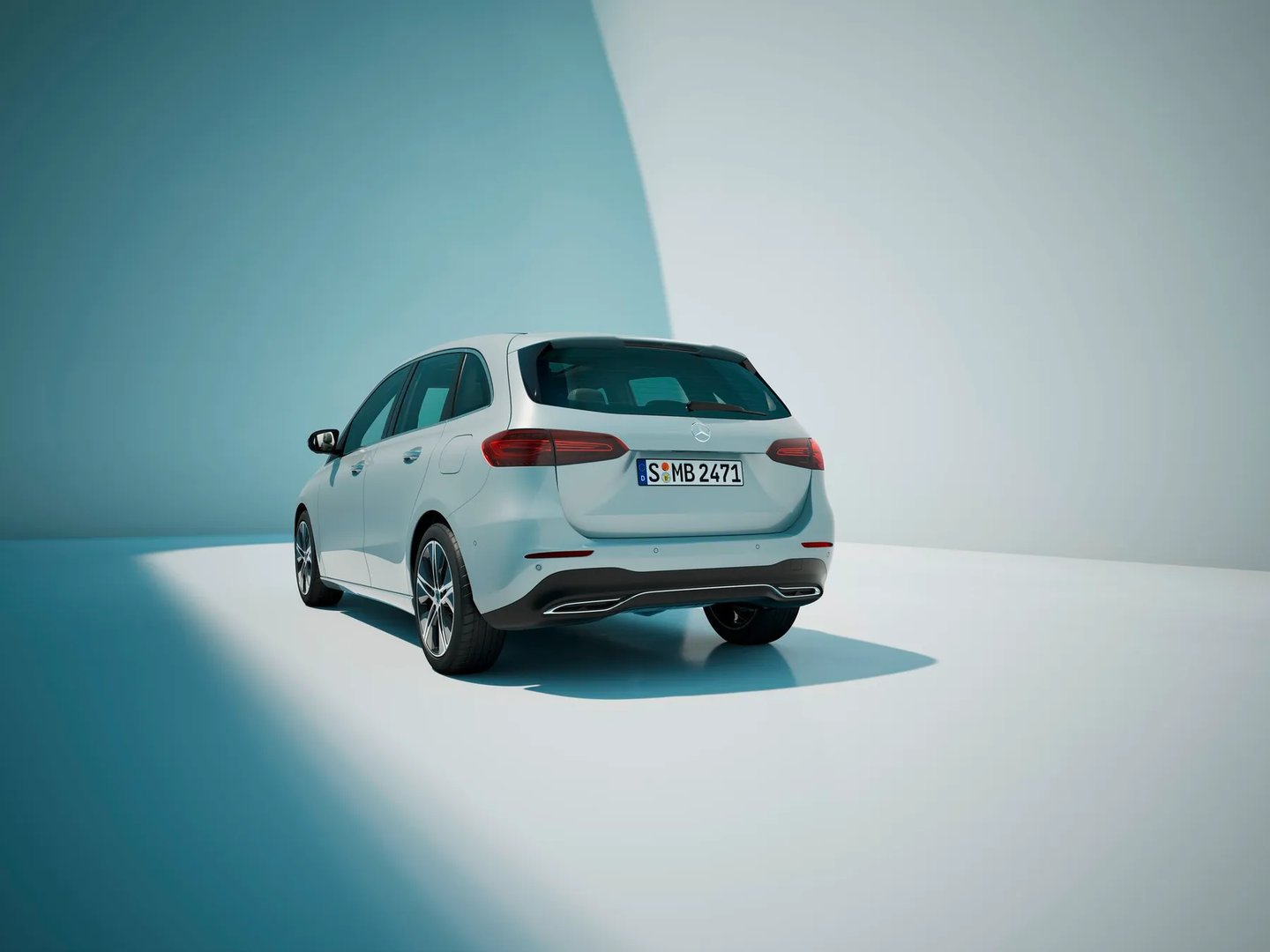 Mercedes_B-Class_3_generation_restyling__Hatchback_5-door__4.jpg