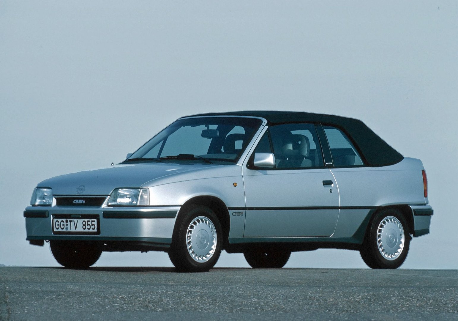 vauxhall_Astra_2_generation__Cabrio__10.jpg