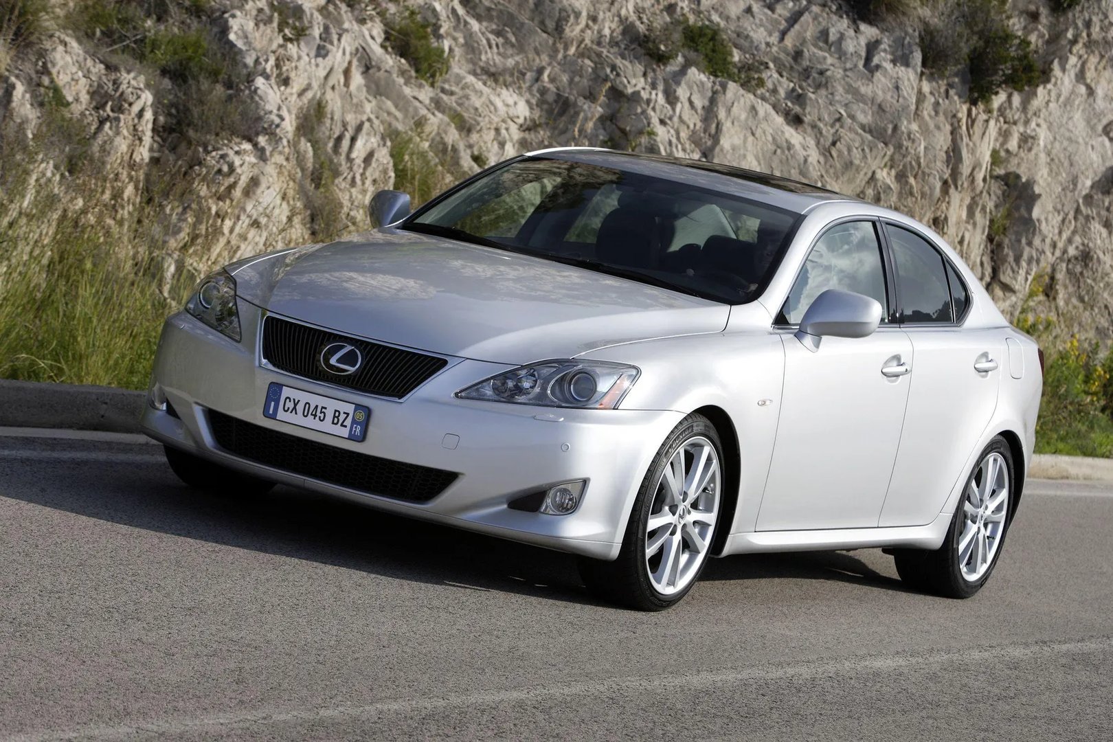 Lexus_IS_2_generation__Sedan__2.jpg