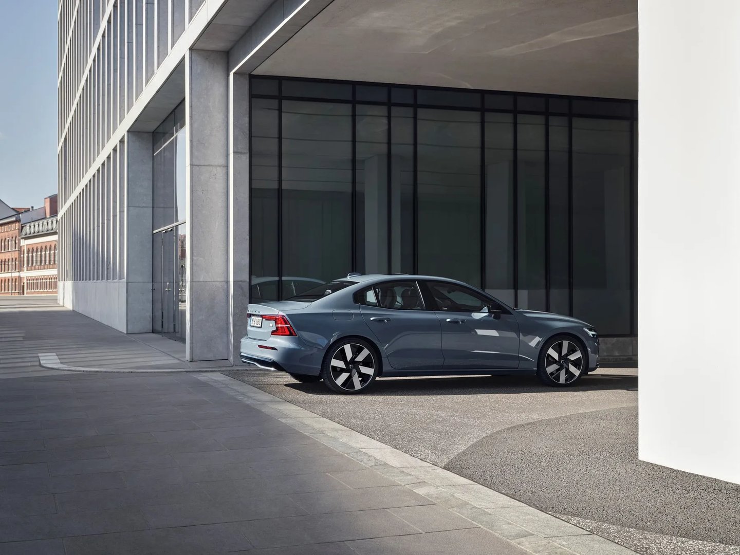 Volvo_S60_3_generation_restyling_1__Sedan__6.jpg