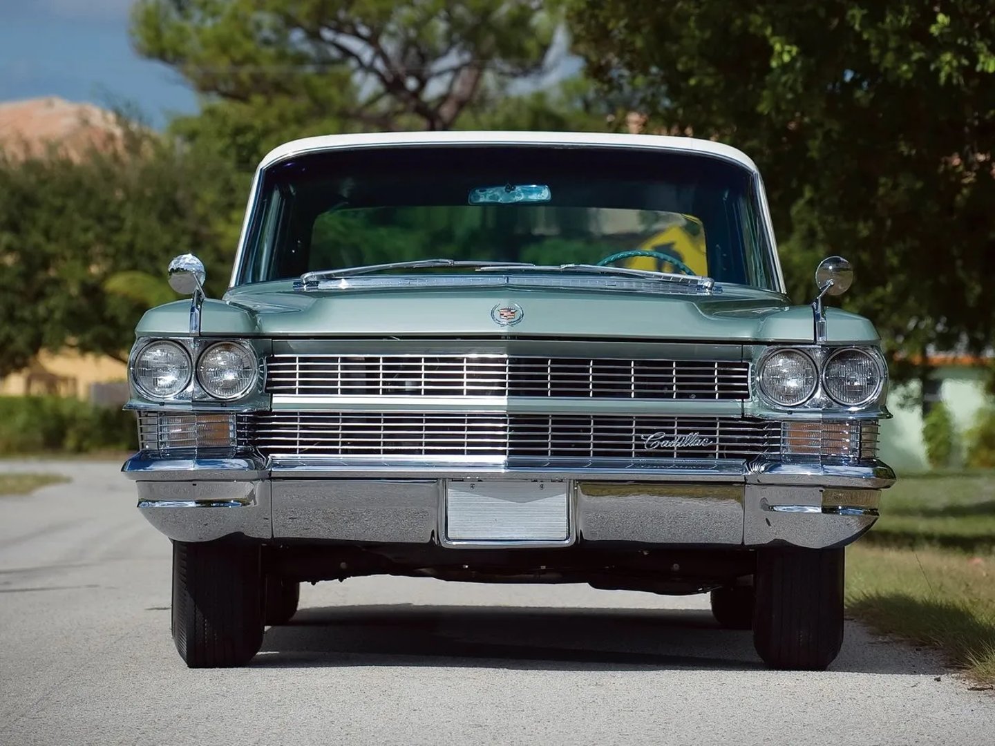 Cadillac_Fleetwood_1_generation__Sedan__2.jpg