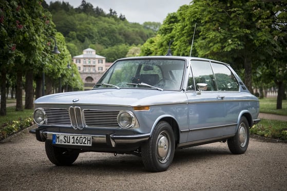 BMW_02_(E10)_1_generation__Hatchback_3-door__3.jpg