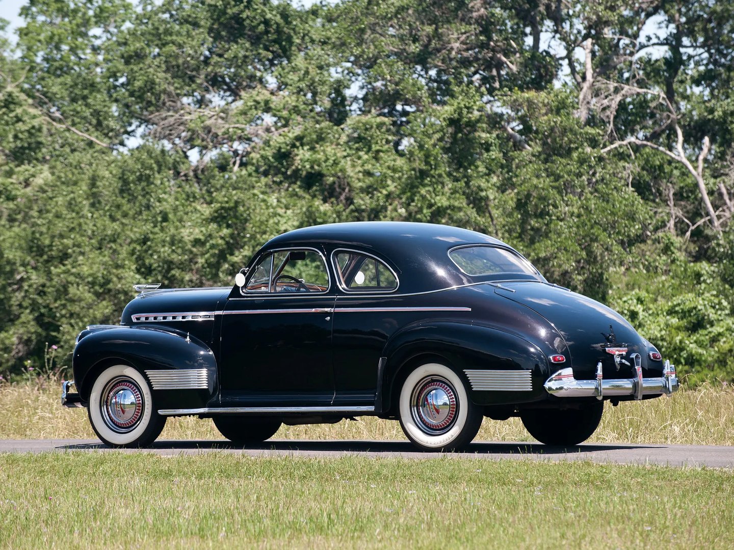 Chevrolet_Special_DeLuxe_1_generation__Coupe__4.jpg