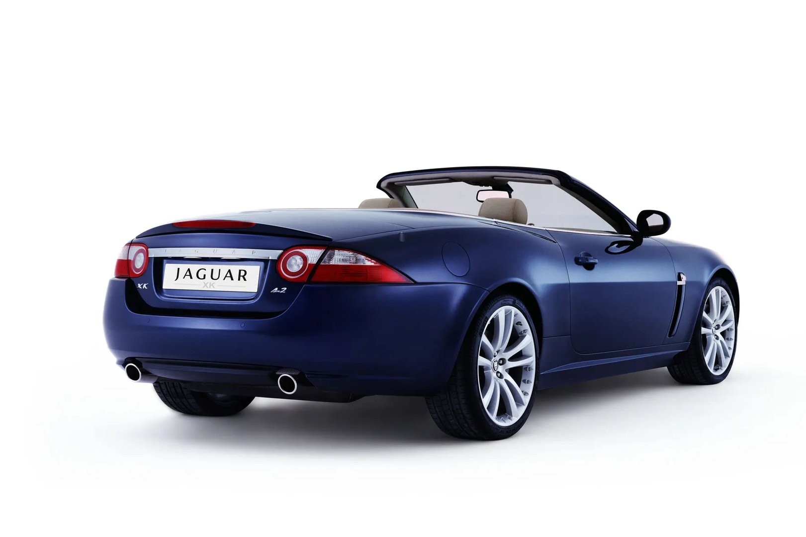 Jaguar_XK_2_generation__Cabrio__2.jpg