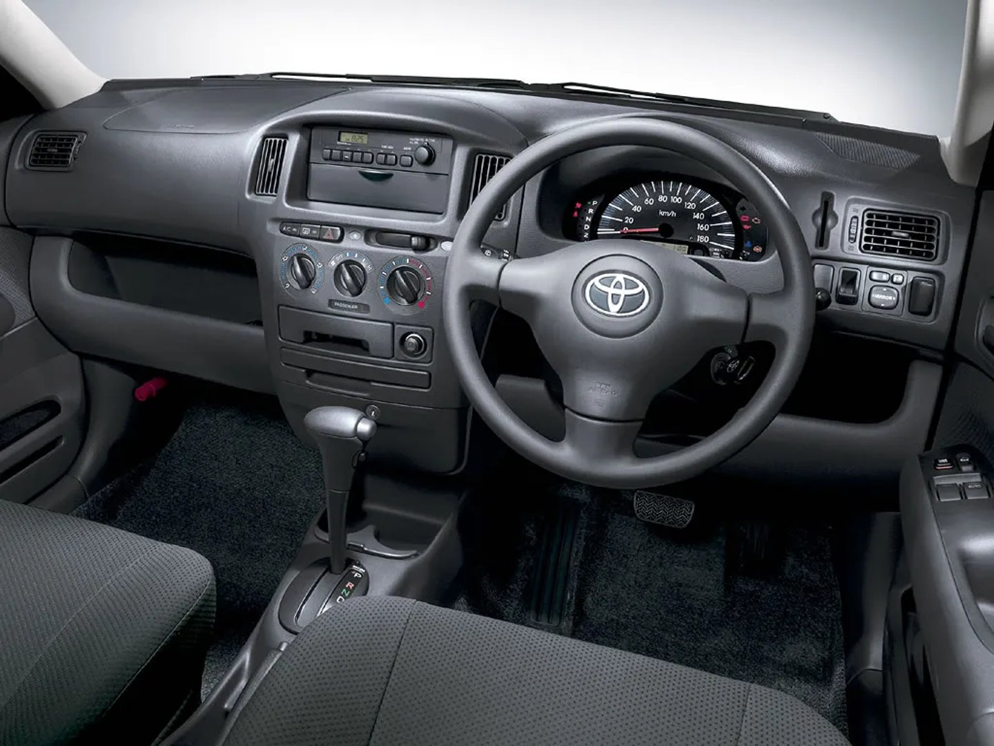 Toyota_Succeed_1_generation__Estate_5-door__9.jpg