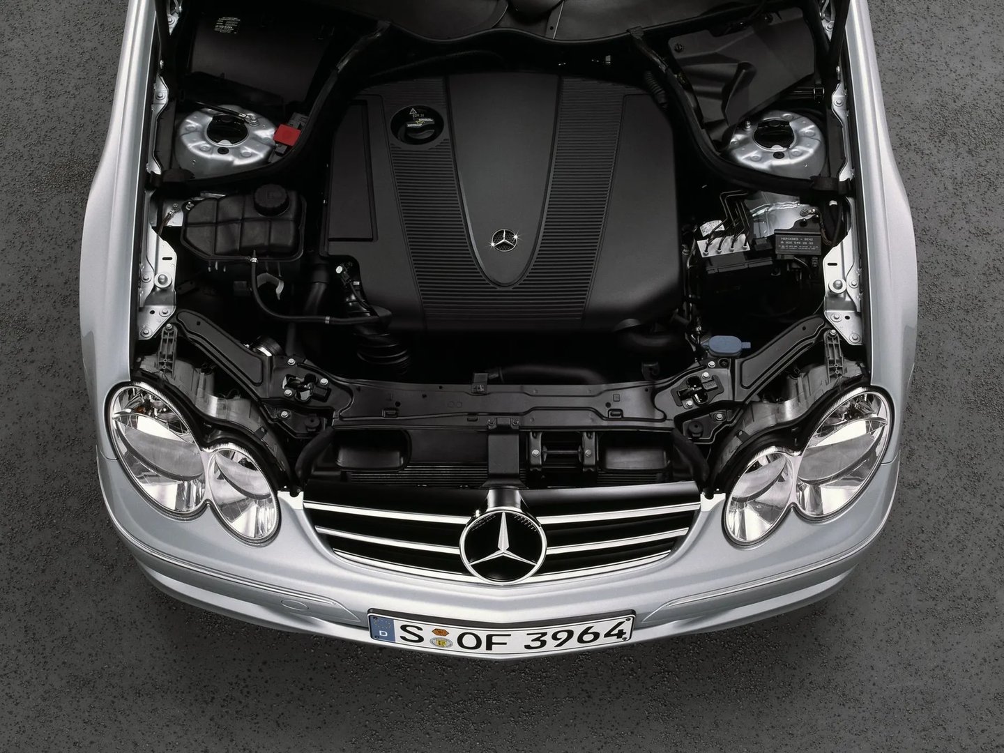 Mercedes_CLK-Class_2_generation_restyling__Coupe_Hardtop__6.jpg