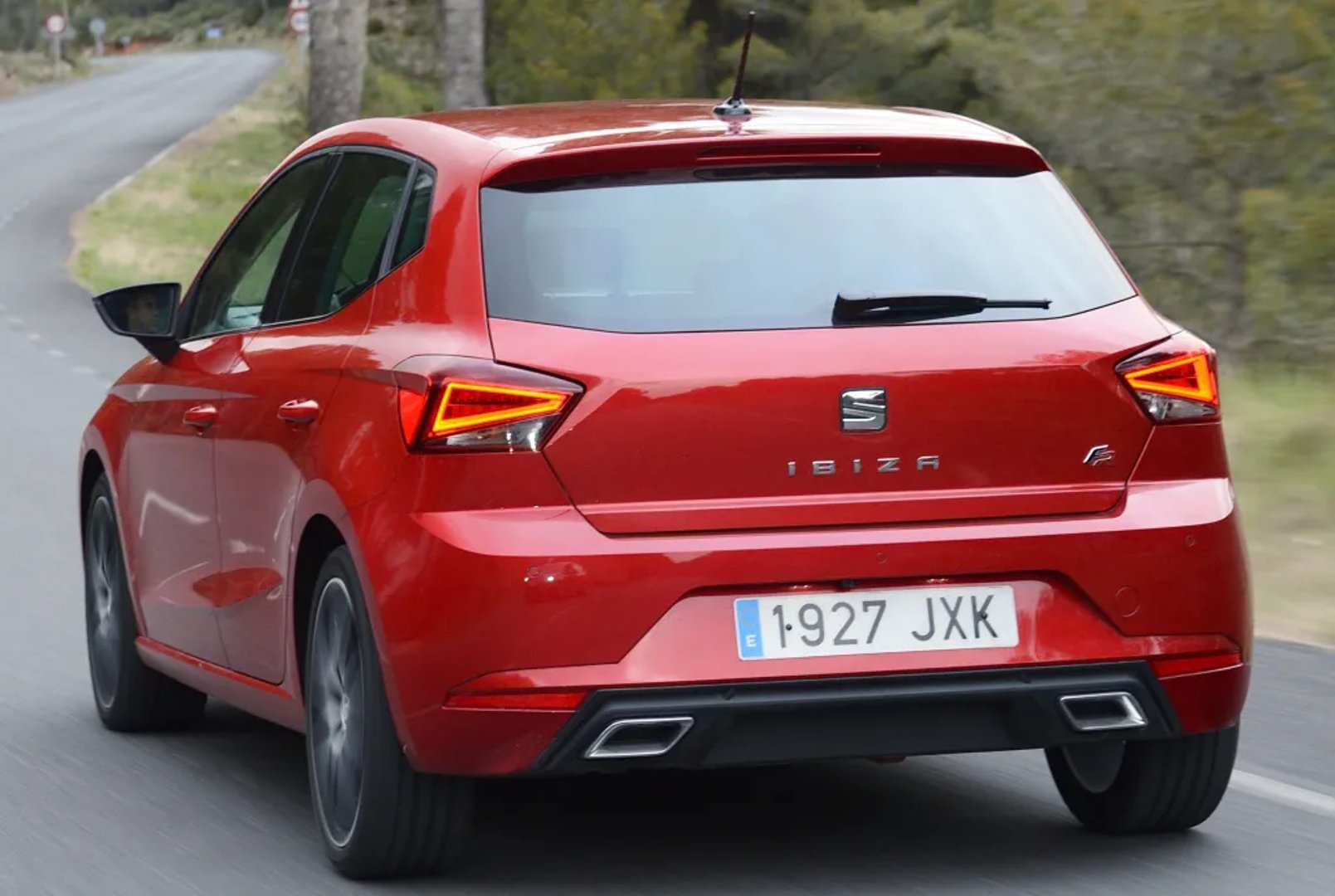 SEAT_Ibiza_5_generation__Mini_5-doors__3.jpg