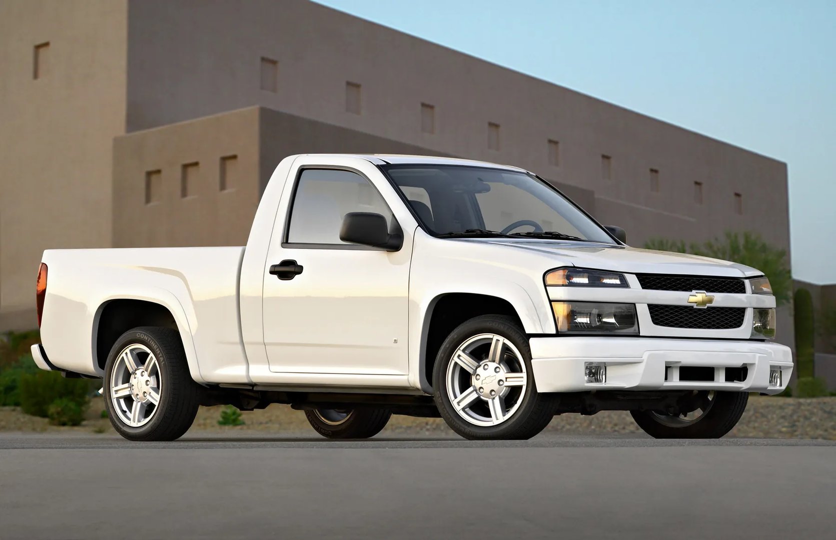 Chevrolet_Colorado_1_generation__Pickup_single-cab__9.jpg
