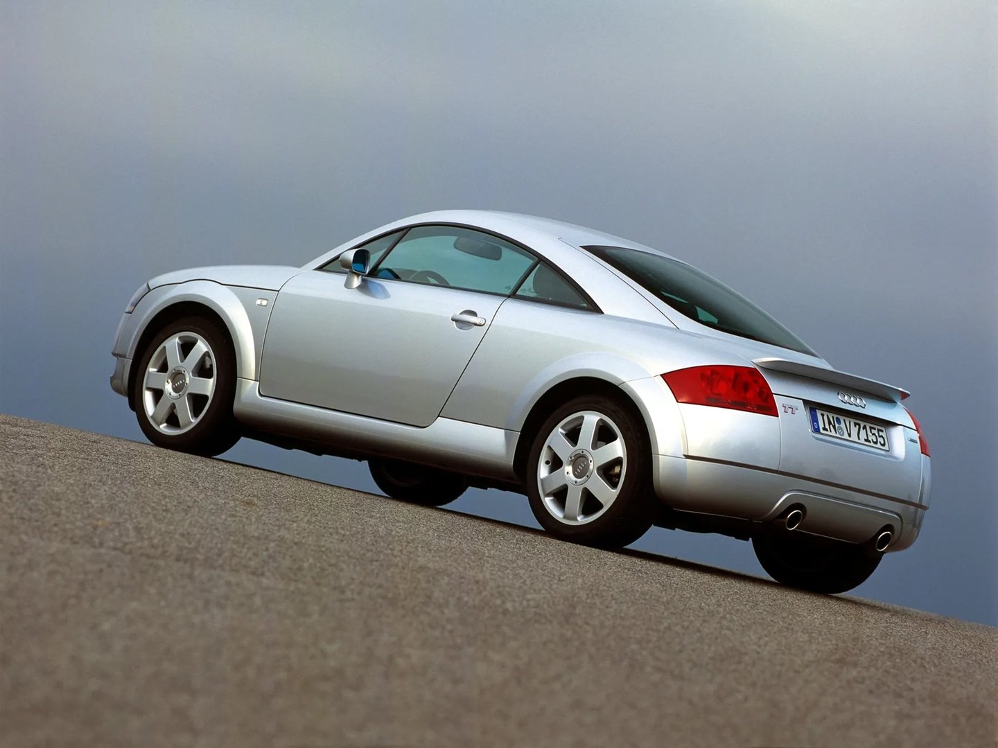 Audi_TT_1_generation__Coupe__12.jpg