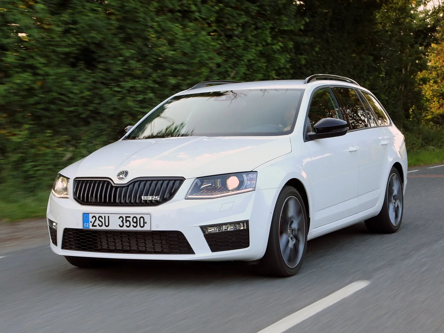 Skoda_Octavia_RS_3_generation__Estate_5-door__9.jpg