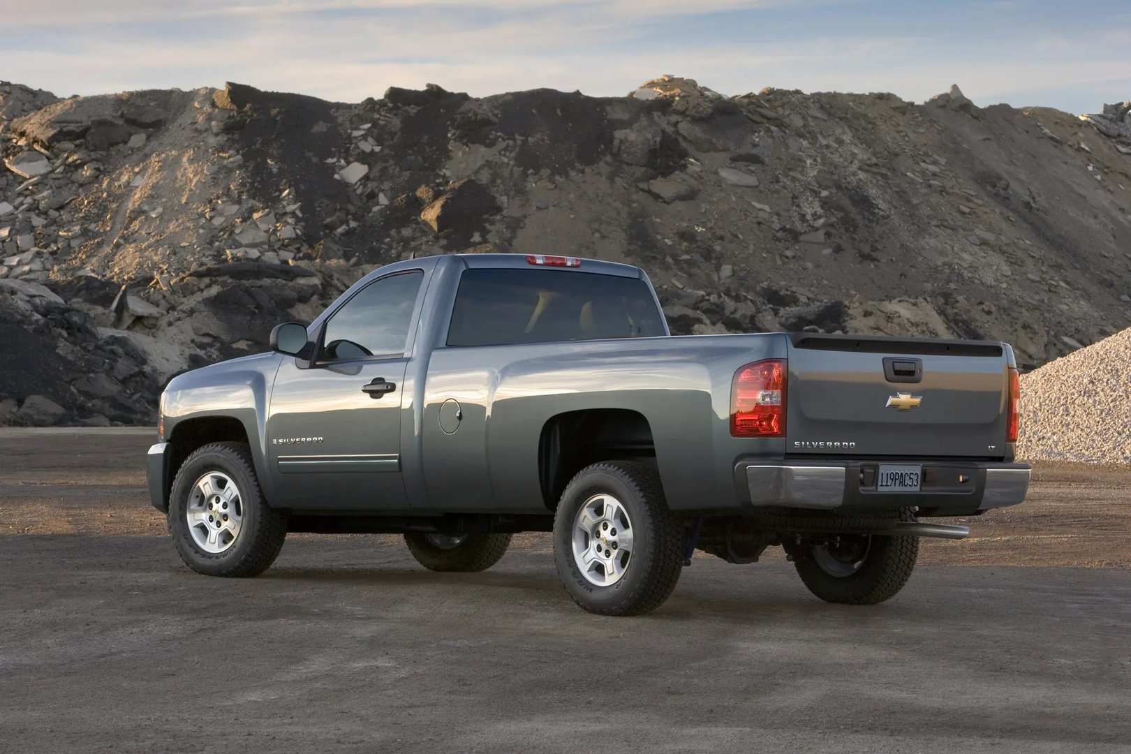 Chevrolet_Silverado_2_generation__Pickup_single-cab__6.jpg