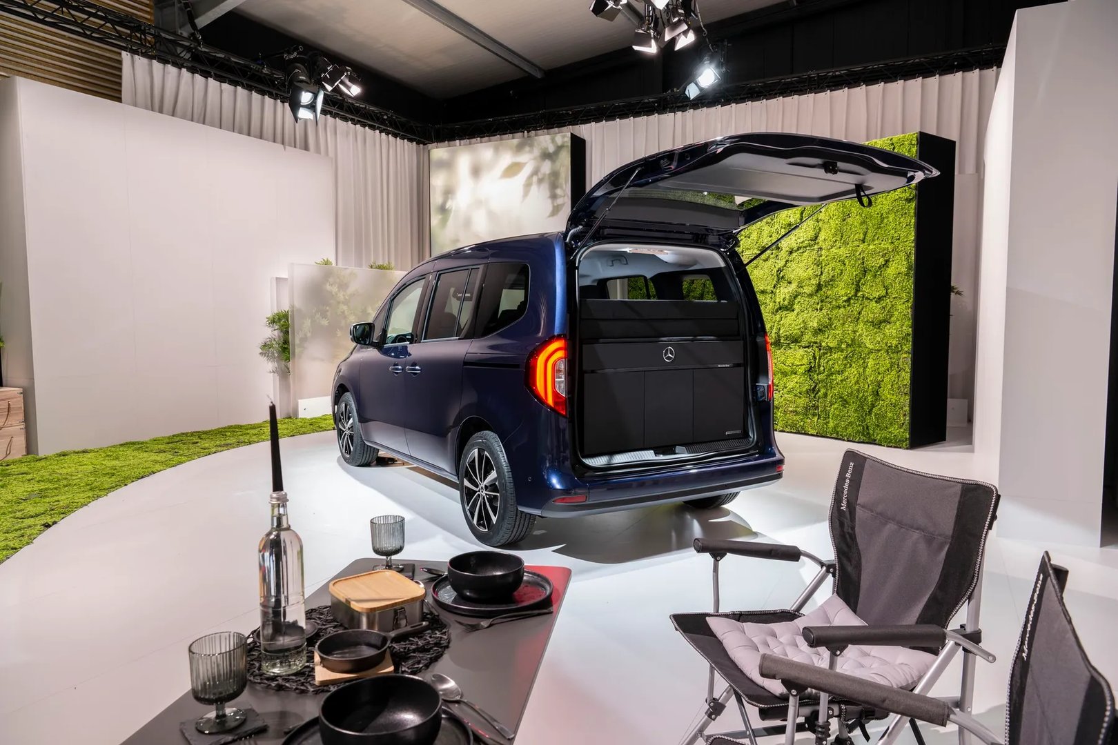 Mercedes_EQT_1_generation__Compact_Van__11.jpg
